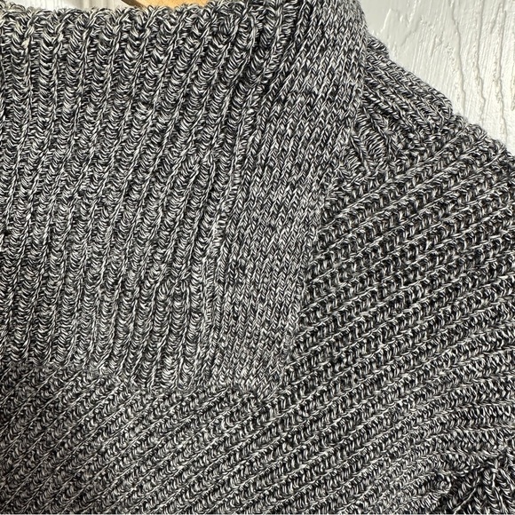 Talbots Plus sweater, size 2x. Marled gray, front seam, split turtleneck. - Picture 4 of 10